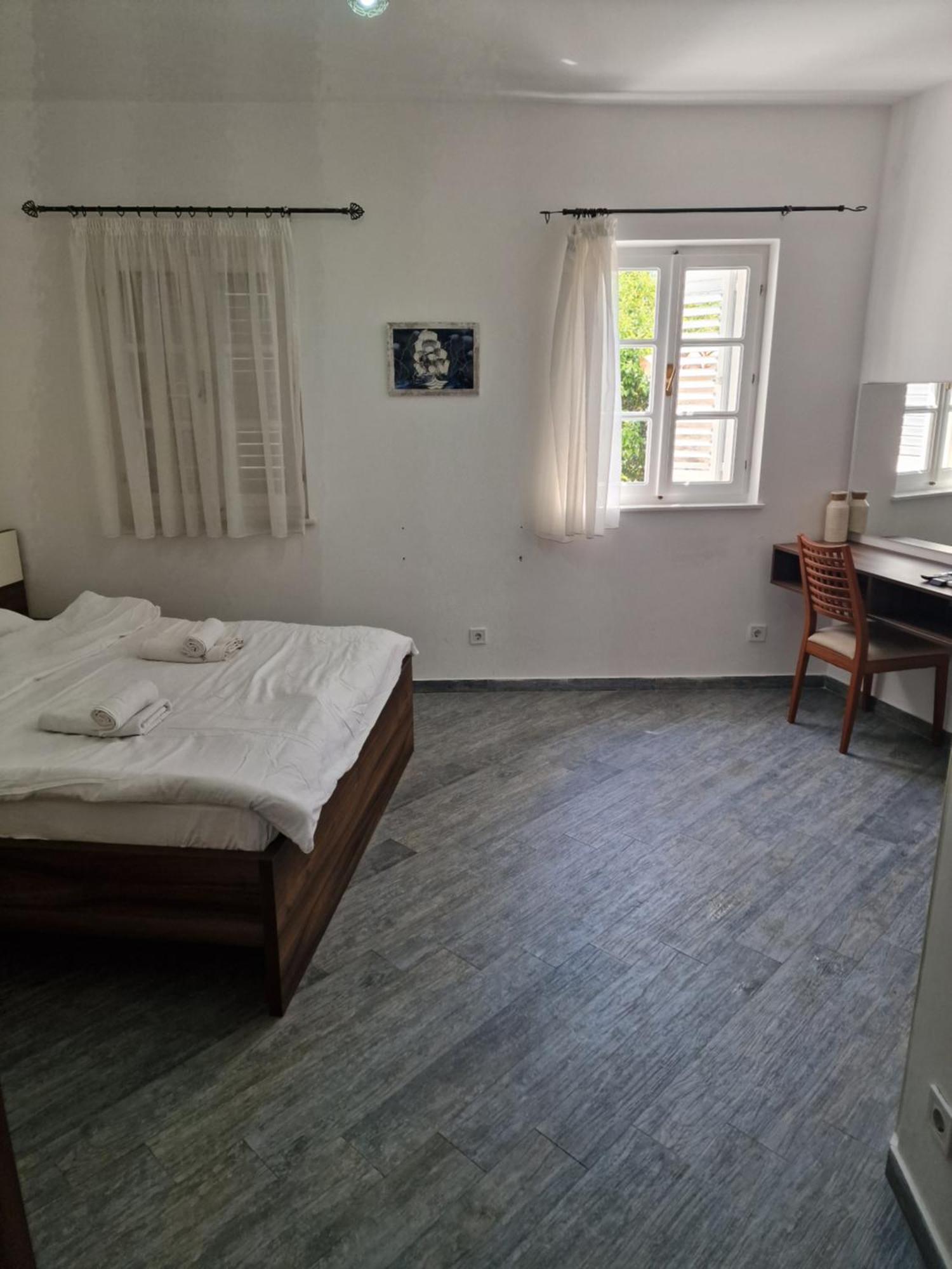 Rooms Dana Old Town Будва Екстер'єр фото